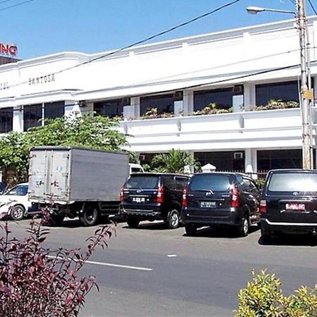 Hotel Santosa Malang Kültér fotó
